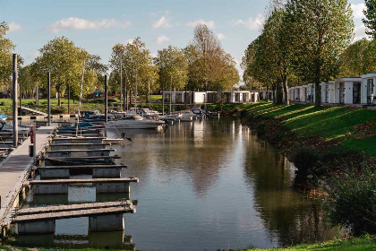 042 2 persoons Tiny House met uitzicht over de Nederrijn bij Maurik