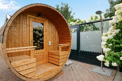 015 6 persoons chalet met een sauna op een vakantiepark In Nunspeet aan het Veluwemeer