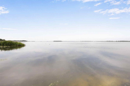 021 6 persoons luxe chalet in Nunspeet op een park aan het Veluwemeer