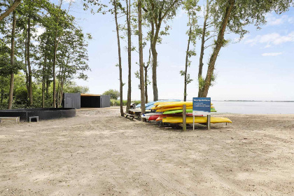 022 6 persoons luxe chalet in Nunspeet op een park aan het Veluwemeer