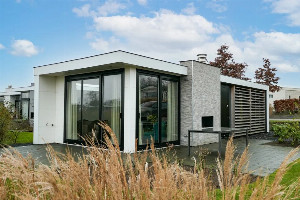 Leuk vakantiehuis voor 6 personen op een vakantiepark aan het water