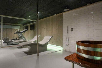023 2P Wellness lodge met sauna op vakantiepark Marina Strandbad