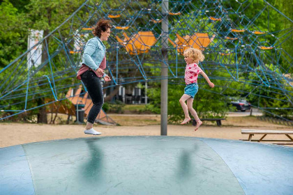 022 4 persoons vakantiehuis met schuifpui op vakantiepark op de Veluwe