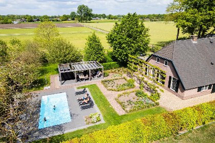 008 Boerderij Hoeve met prive zwembad | 18 personen