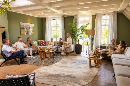 012 Boerderij Hoeve met prive zwembad | 18 personen