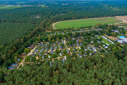 012 Comfortabel chalet voor vier personen op vakantiepark de Wije Werelt in Otterlo