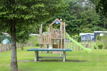 025 Gezellig chalet voor 2 personen op Camping Boslust nabij het bos in Putten, Gelderland