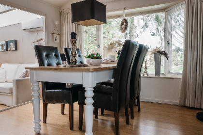 011 Mooi gelegen 2 persoons chalet op de Veluwe nabij Putten