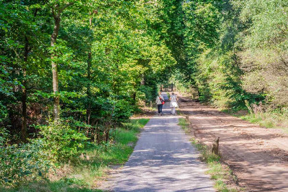017 Mooi gelegen 2 persoons chalet op de Veluwe nabij Putten