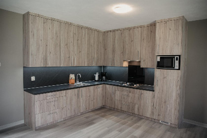 007 10 persoons bungalow met een infraroodsauna op Recreatiepark de Scherpenhof
