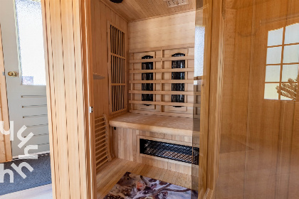 019 Gezellige 2 persoons chalet met bubbelbad en sauna op een unieke locatie op de Veluwe