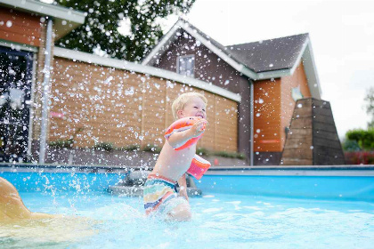 019 Luxe 4 persoons geschakeld vakantiehuis met bubbelbad op de Veluwe