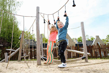 026 Luxe 4 persoons geschakeld vakantiehuis met bubbelbad op de Veluwe