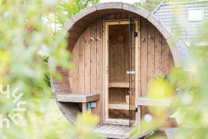 028 Luxe 4 persoons vakantiehuis op de Veluwe met een heerlijke prive sauna in de tuin