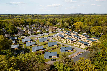 021 Luxe 4 persoons zandlodge met prive barrelsaunaop de Veluwe