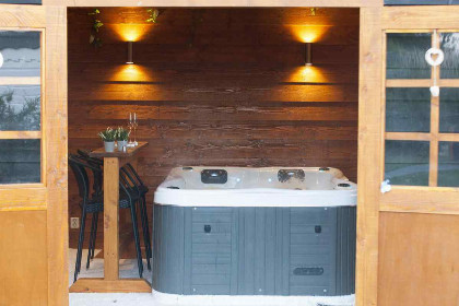 009 Luxe 6 persoons chalets met sauna en bubbelbad op de Veluwe