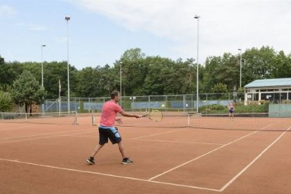 024 Mooi 4 persoons chalet met veranda nabij Voorthuizen op de Veluwe