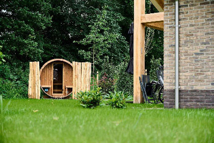 009 Mooie 6 persoons vakantievilla met prive sauna op de Veluwe