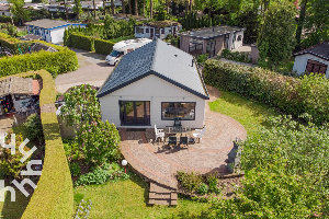 Schitterend 5 persoons chalet aan het water op de Veluwe