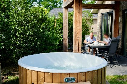 001 Villa Vogelveld Jacuzzi | 6 Pers