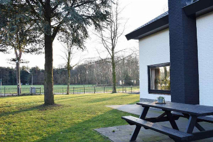 017 Zeer luxe 24 persoons groepsaccommodatie op de Veluwe