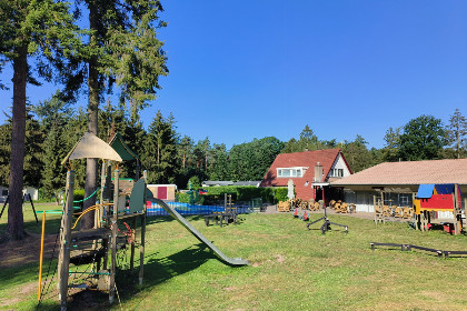 017 4\ persoons\ chalet\ nabij\ Vorden\,\ het\ Kastelendorp\ van\ Nederland