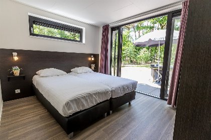 002 Bos Lodge 75 4 personen met Hottub
