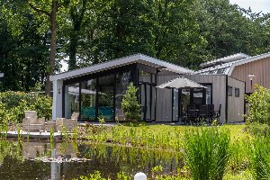 Bos Lodge 75 6 personen met hottub