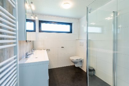 006 Bos Lodge 75 6 personen met hottub