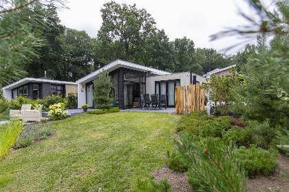 010 Bos Lodge 75 6 personen met hottub