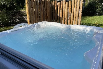 005 Bos Lodge 75 Eco 4 personen met Jacuzzi