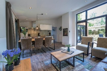 002 Bos Lodge 75 Eco 6 personen met Hottub