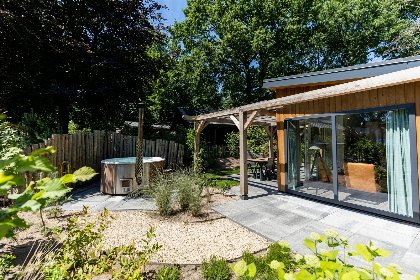 007 Heide Lodge Eco 4 personen met Hottub