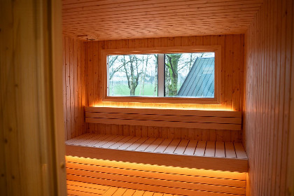 010 Luxe 26 persoons villa met hottub en sauna, ook geschikt voor mindervalide