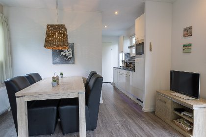 003 Park Lodge 4 personen met Hottub