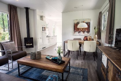 002 Park Lodge de Luxe 4 personen met Hottub