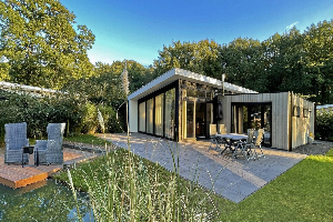 Ruime 4 persoons vakantiewoning met bubbelbad tussen de bossen op de Veluwe