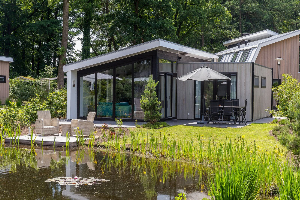 Ruime 6 persoons vakantiewoning met grote tuin tussen de bossen op de Veluwe