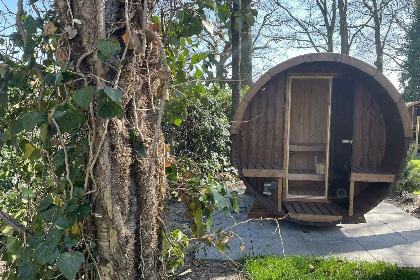 008 Sfeervolle 5 persoons vakantiewoning met sauna en hottub op de Veluwe