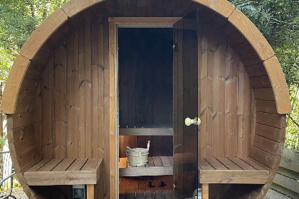 007 Stijlvolle 4 persoons vakantiewoning met sauna op een vakantiepark in de Veluwe