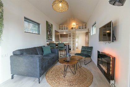 001 Tiny Lodge Eco 4 personen met Hottub of Jacuzzi en Sauna