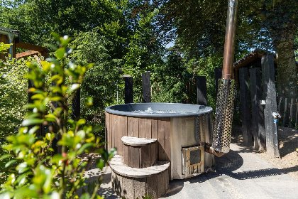 008 Tiny Lodge Eco 4 personen met Hottub of Jacuzzi en Sauna