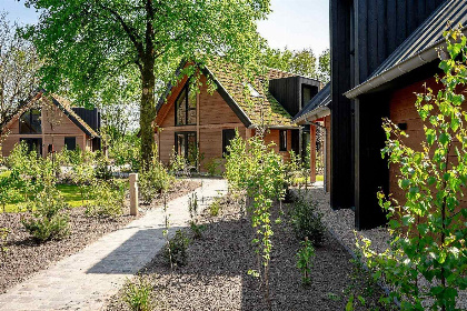 007 Villa voor 8 personen met Hottub 