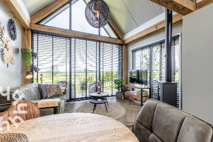 023 Luxe 2 persoons vakantiewoning met hottub aan de rand van de Veluwe in Wezep