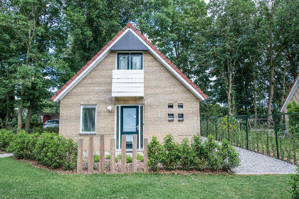 009 Mooie 5 persoons bungalow met ruime tuin op vakantiepark Wighenerhorst in gelderland