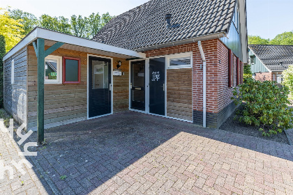 025 Luxe 10 persoons vakantiehuis met Hottub in Winterswijk