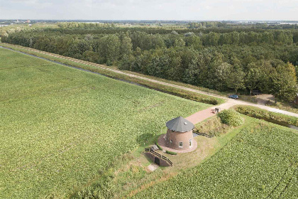 001 Bijzondere en prachtig gelegen 6 persoons voormalige molen