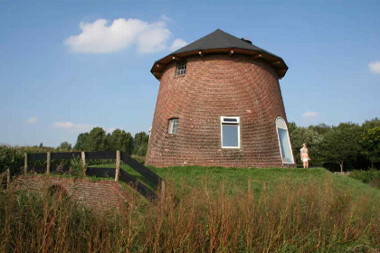 007 Bijzondere en prachtig gelegen 6 persoons voormalige molen