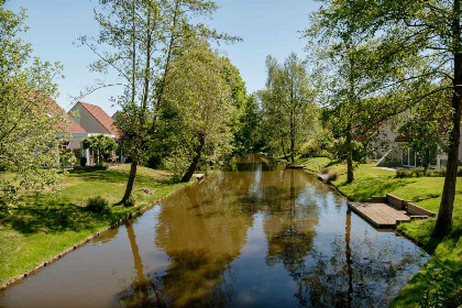 013 Fijn 6 persoons villa aan het water op Villapark Weddermeer met sauna