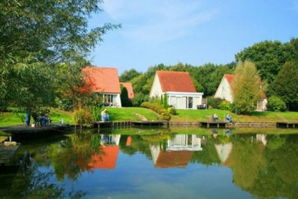 022 Fijn 6 persoons villa aan het water op Villapark Weddermeer met sauna